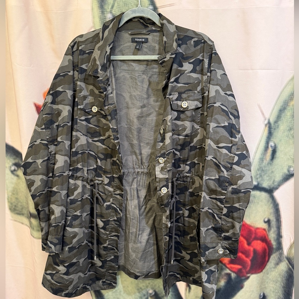 Twill camo anorak jacket